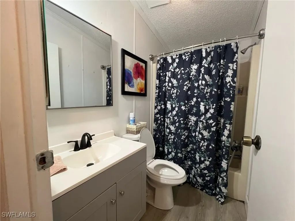 16 Derhenson Drive Naples FL 34114