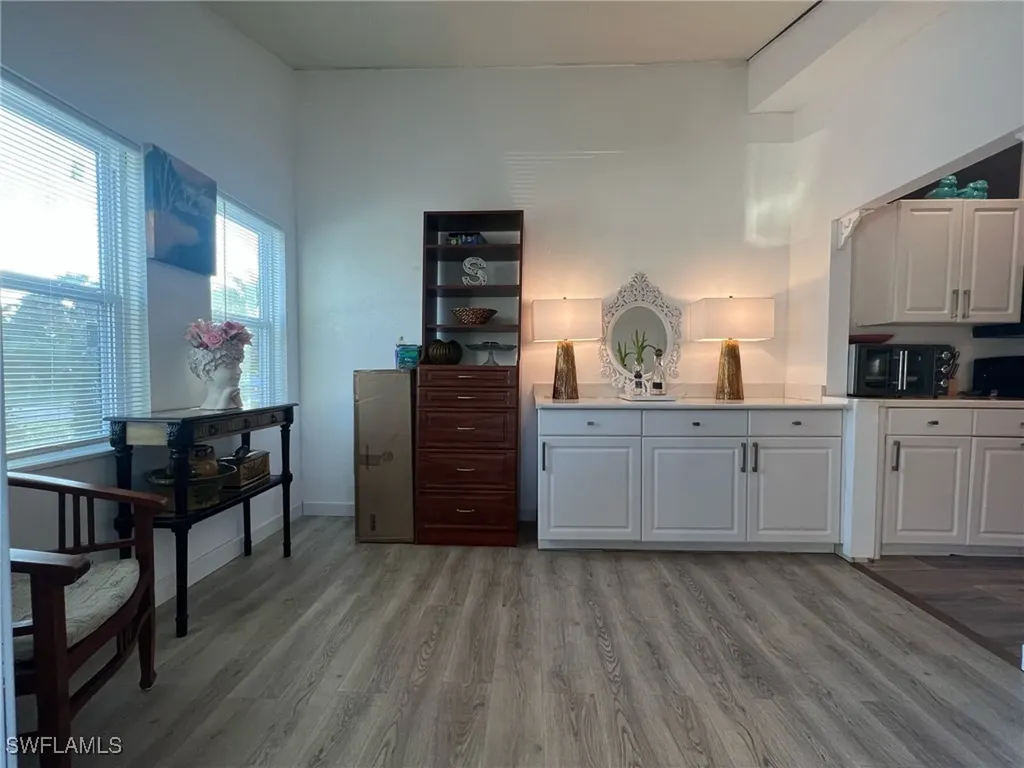 16 Derhenson Drive Naples FL 34114