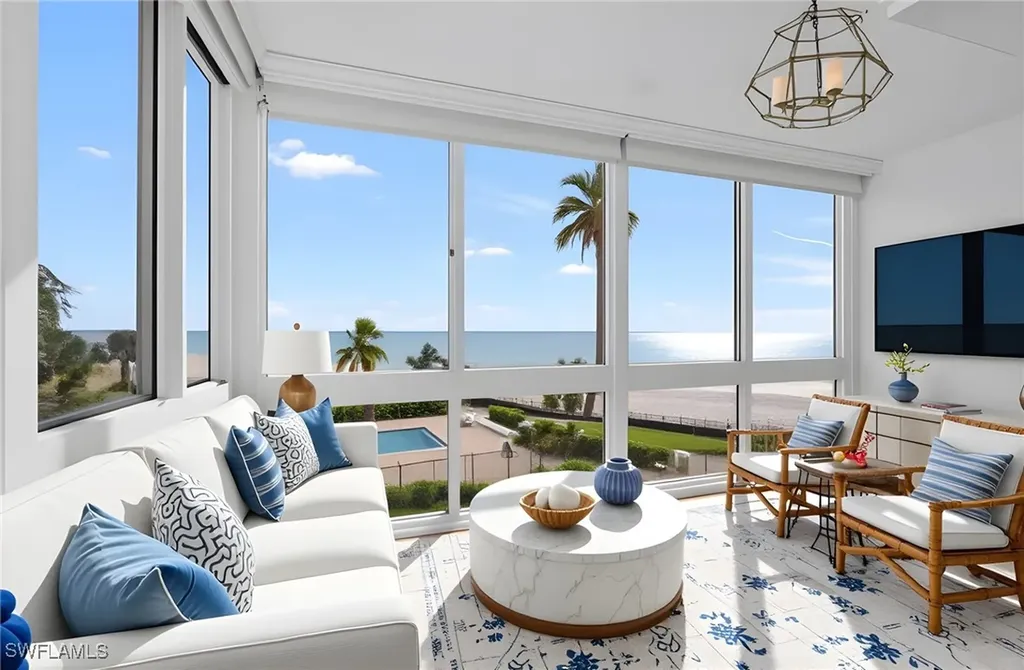 2121 Gulf Shore Boulevard N Naples FL 34102