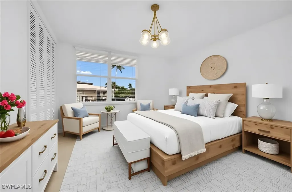 2121 Gulf Shore Boulevard N Naples FL 34102