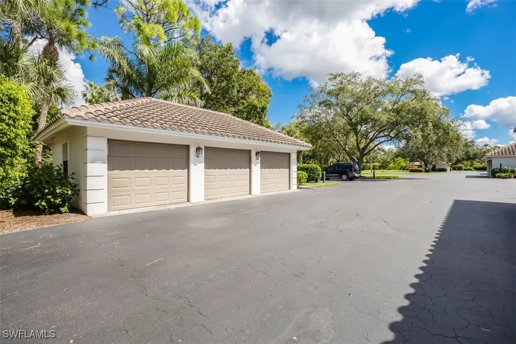 776 Eagle Creek Drive Naples FL 34113