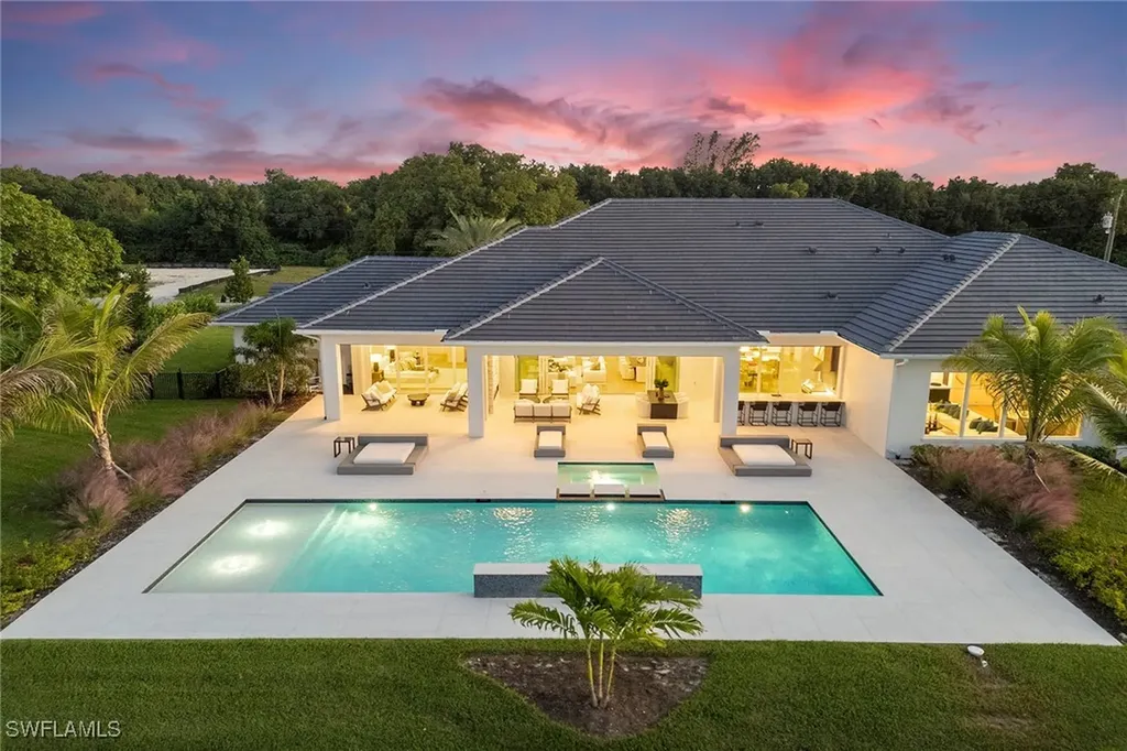 2337 Anthony Court Naples FL 34109