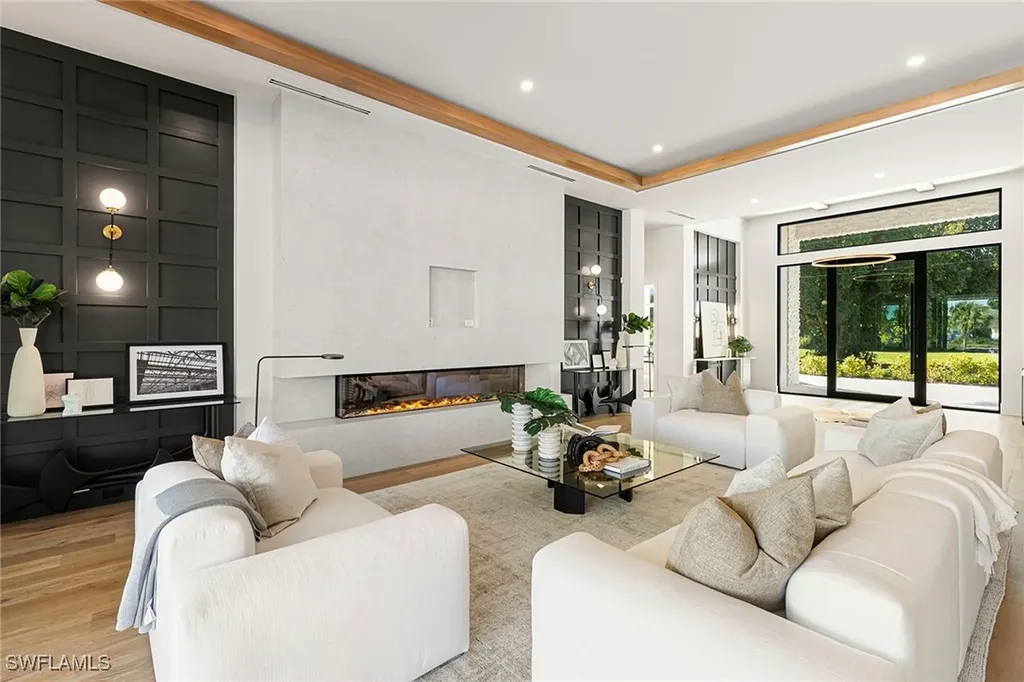 2337 Anthony Court Naples FL 34109
