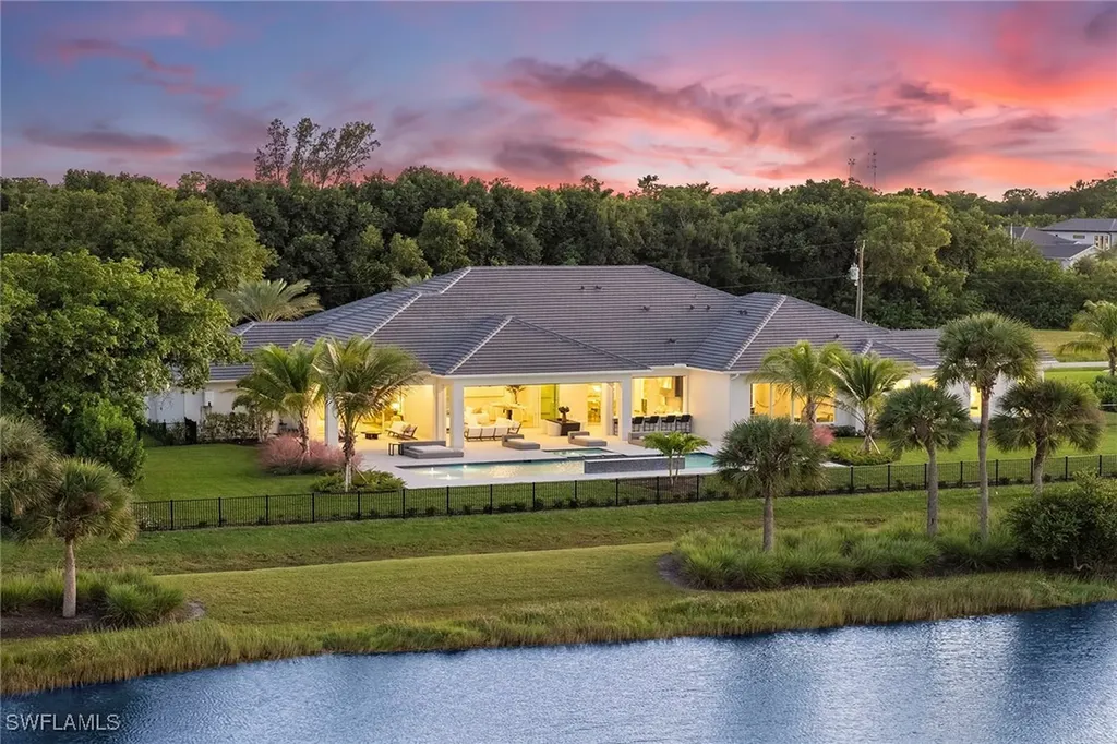 2337 Anthony Court Naples FL 34109