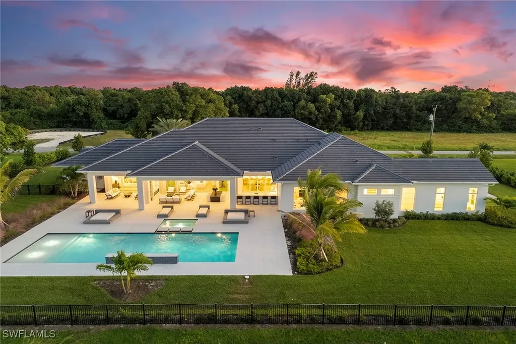 2337 Anthony Court Naples FL 34109
