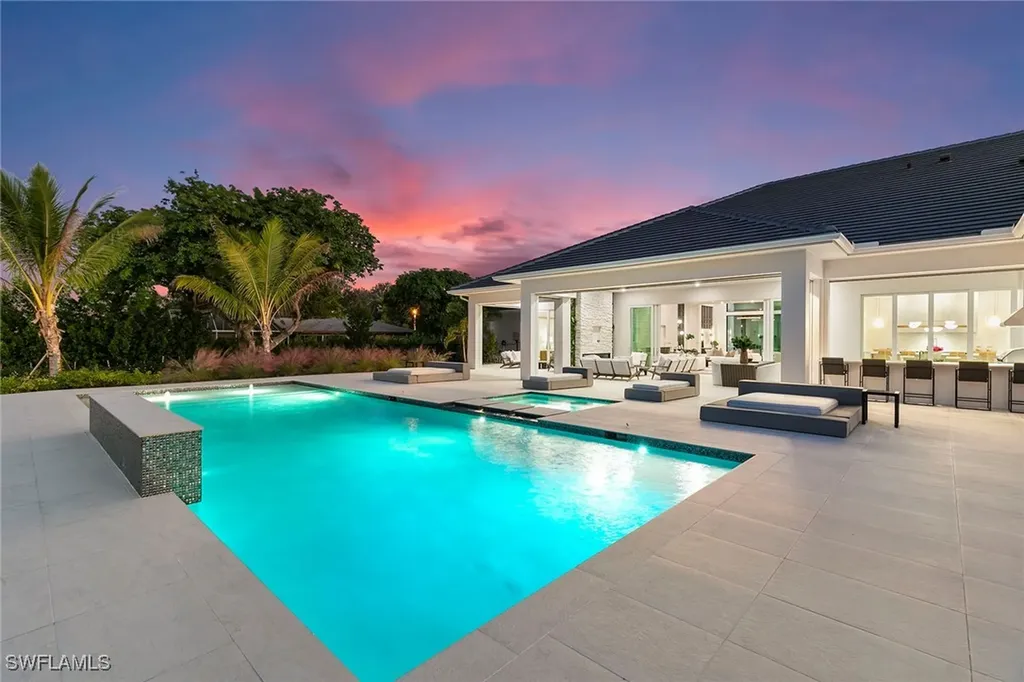 2337 Anthony Court Naples FL 34109