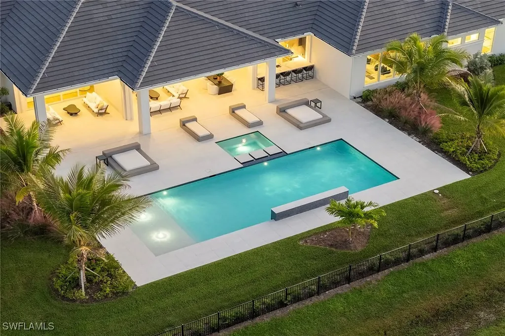 2337 Anthony Court Naples FL 34109