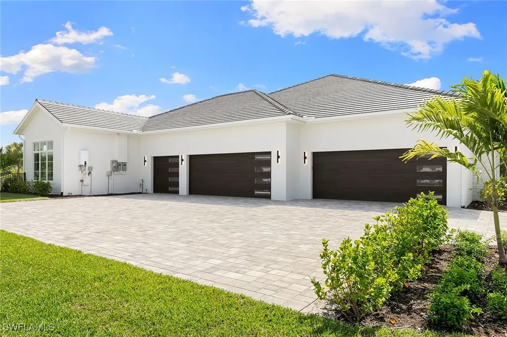 2337 Anthony Court Naples FL 34109