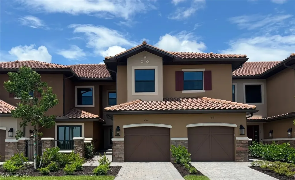 Naples FL, 15323 Lucerna Street, Unit 202