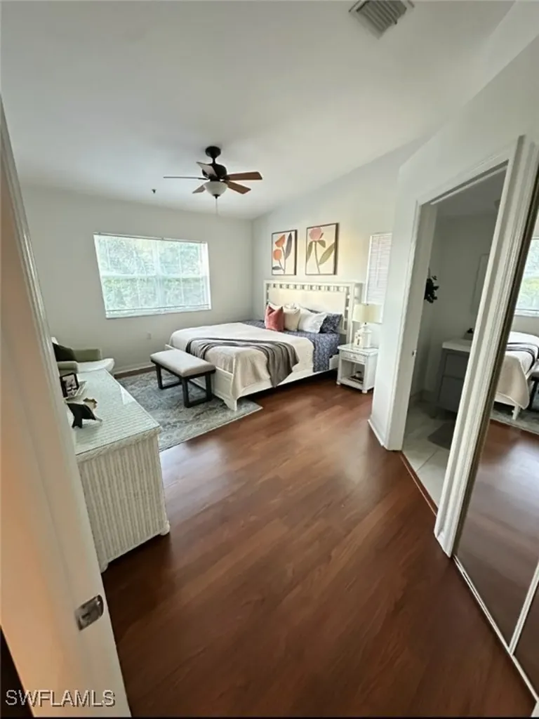 4910 Cougar Court N Naples FL 34109