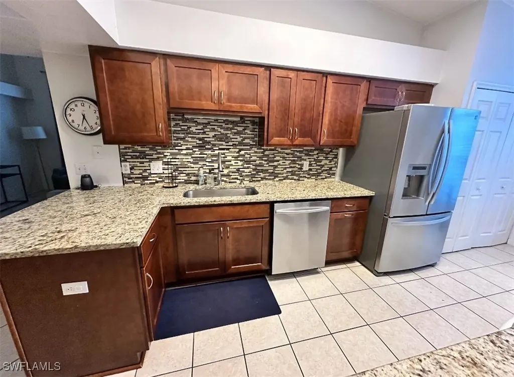 4910 Cougar Court N Naples FL 34109