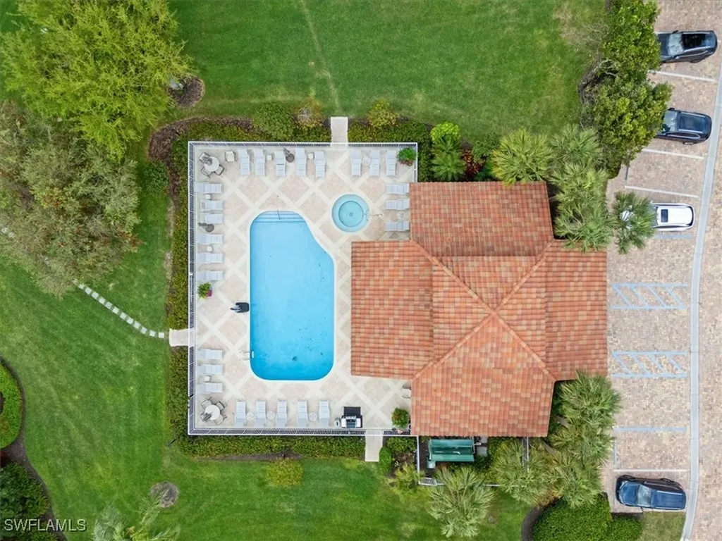 1845 Les Chateaux Boulevard Naples FL 34109