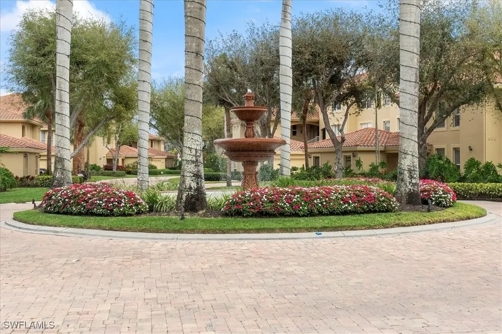 1845 Les Chateaux Boulevard Naples FL 34109