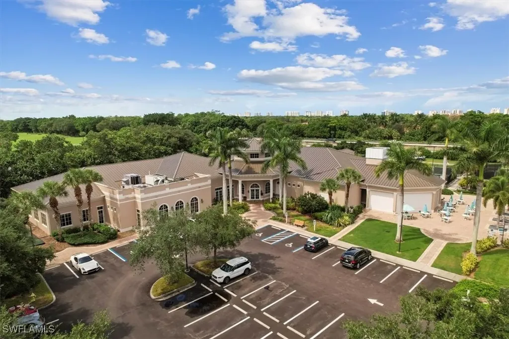 1845 Les Chateaux Boulevard Naples FL 34109