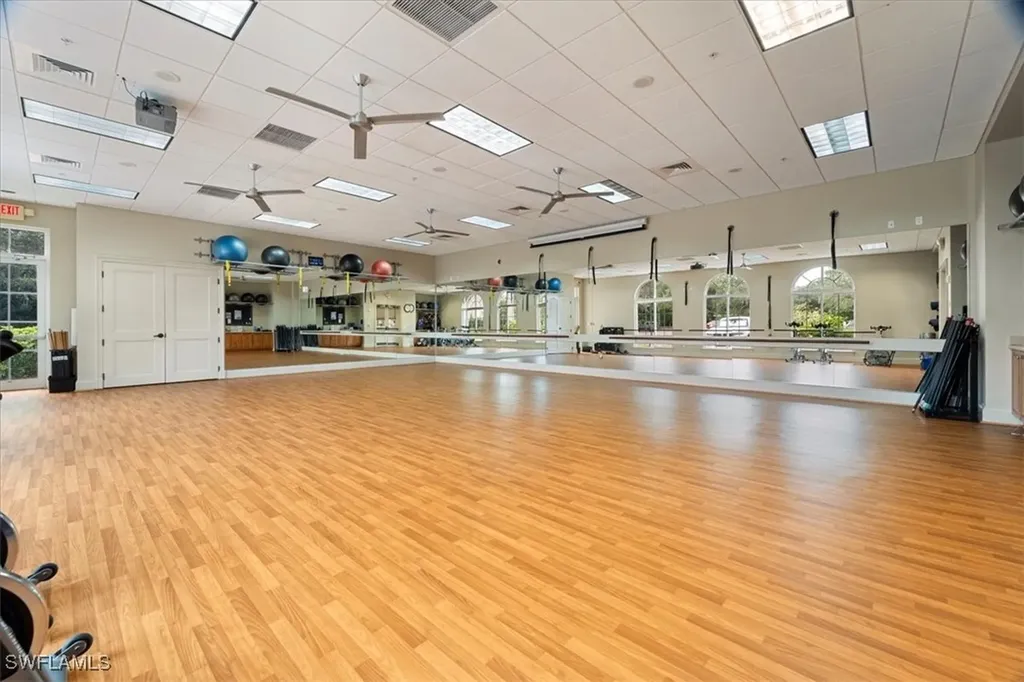 1845 Les Chateaux Boulevard Naples FL 34109