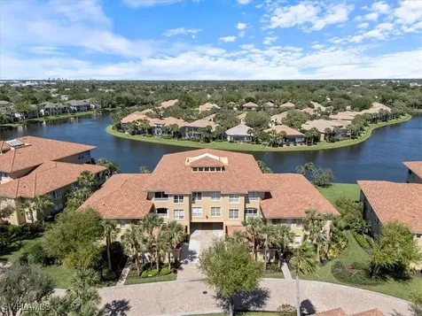 1845 Les Chateaux Boulevard Naples FL 34109
