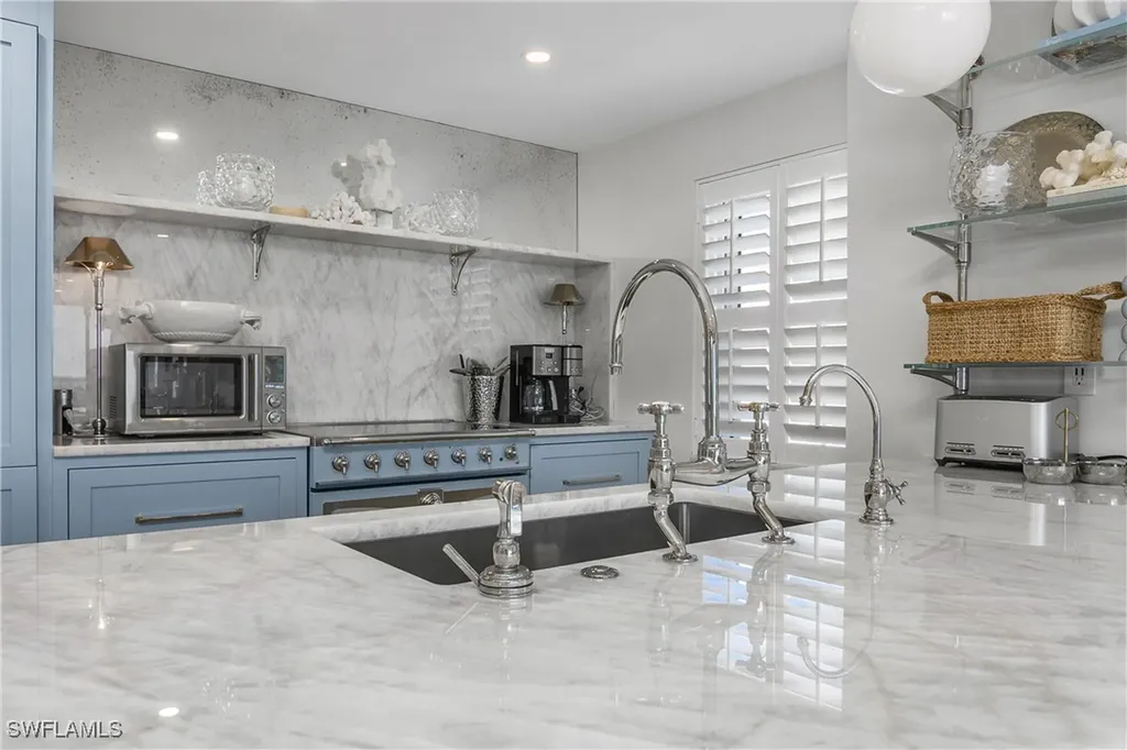 3483 Gulf Shore Boulevard N Naples FL 34103