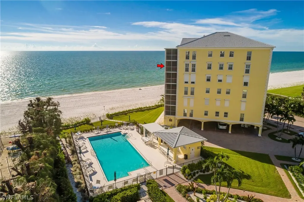 3483 Gulf Shore Boulevard N Naples FL 34103