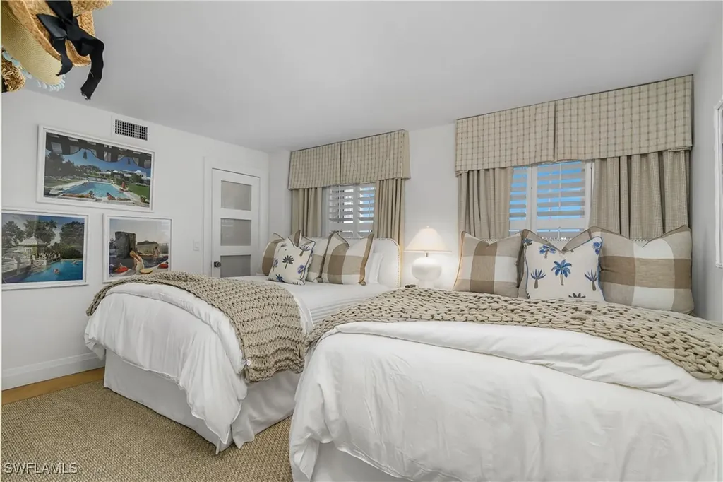 3483 Gulf Shore Boulevard N Naples FL 34103