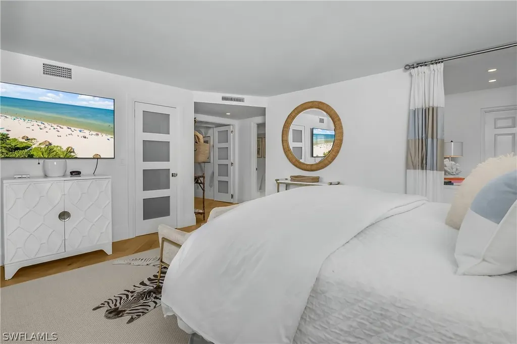 3483 Gulf Shore Boulevard N Naples FL 34103