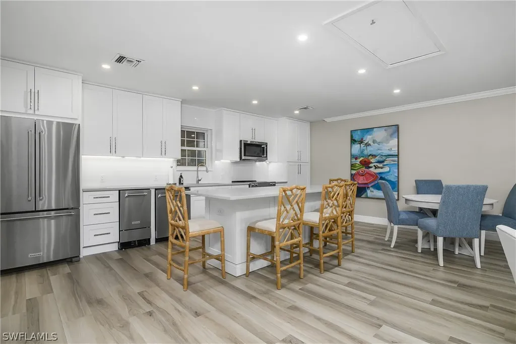 3483 Gulf Shore Boulevard N Naples FL 34103