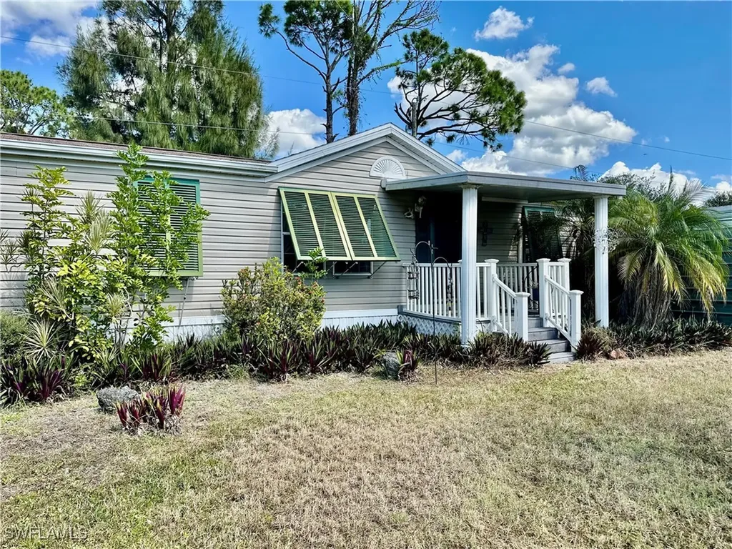 19621 N Tamiami Trail North Fort Myers FL 33903