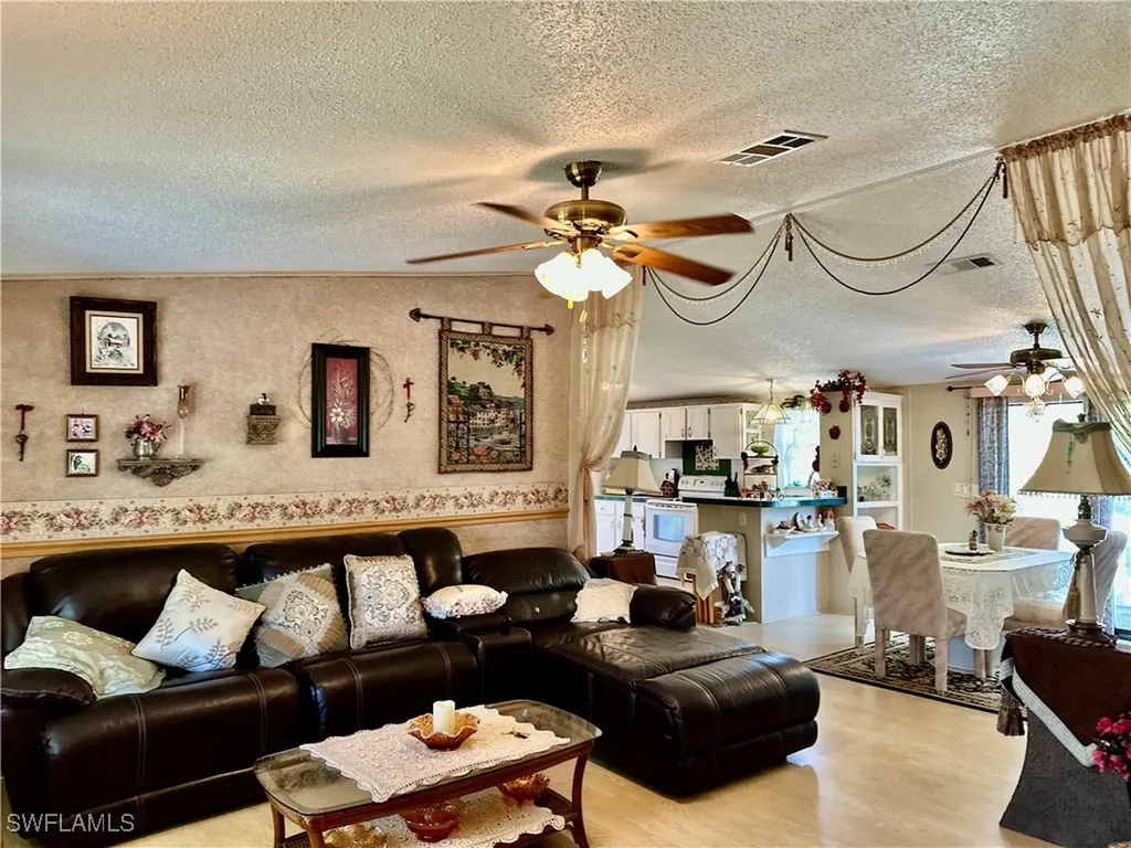 19621 N Tamiami Trail North Fort Myers FL 33903