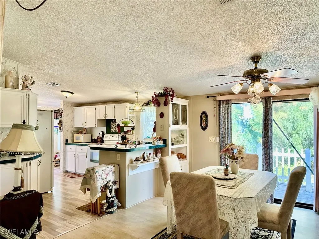 19621 N Tamiami Trail North Fort Myers FL 33903