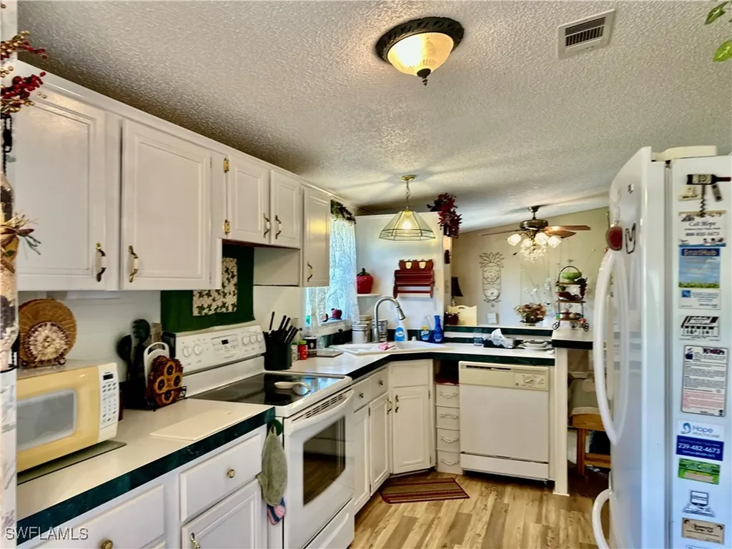 19621 N Tamiami Trail North Fort Myers FL 33903