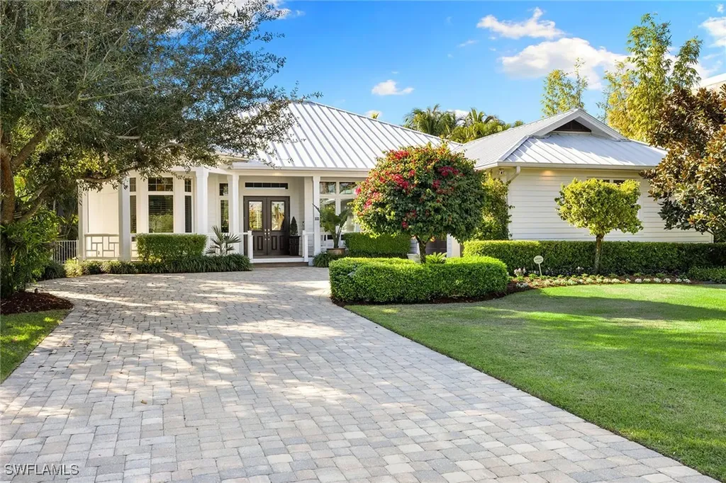 642 Bougainvillea Road Naples FL 34102