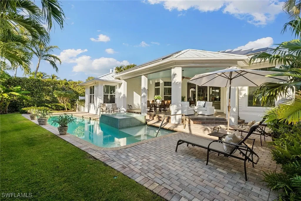 642 Bougainvillea Road Naples FL 34102