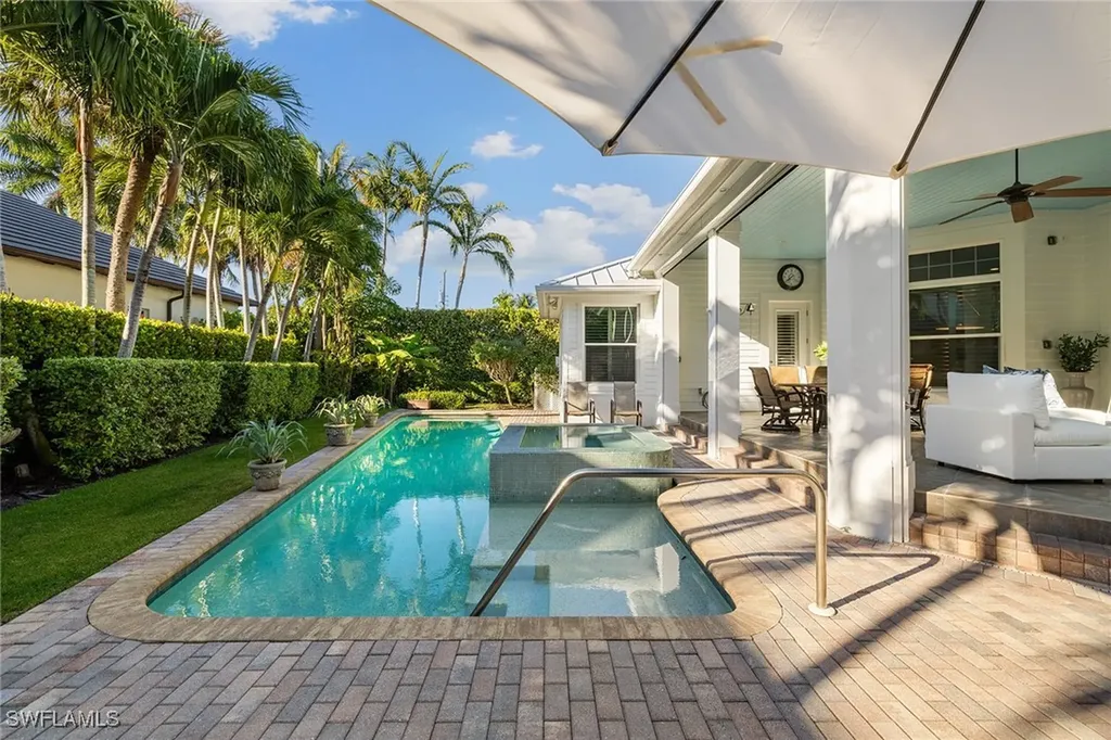 642 Bougainvillea Road Naples FL 34102