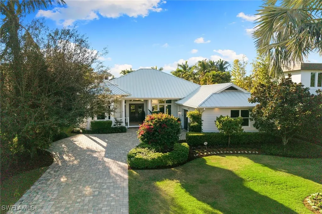 642 Bougainvillea Road Naples FL 34102