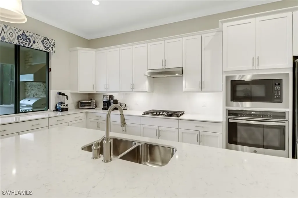 1878 Mustique Street Naples FL 34120