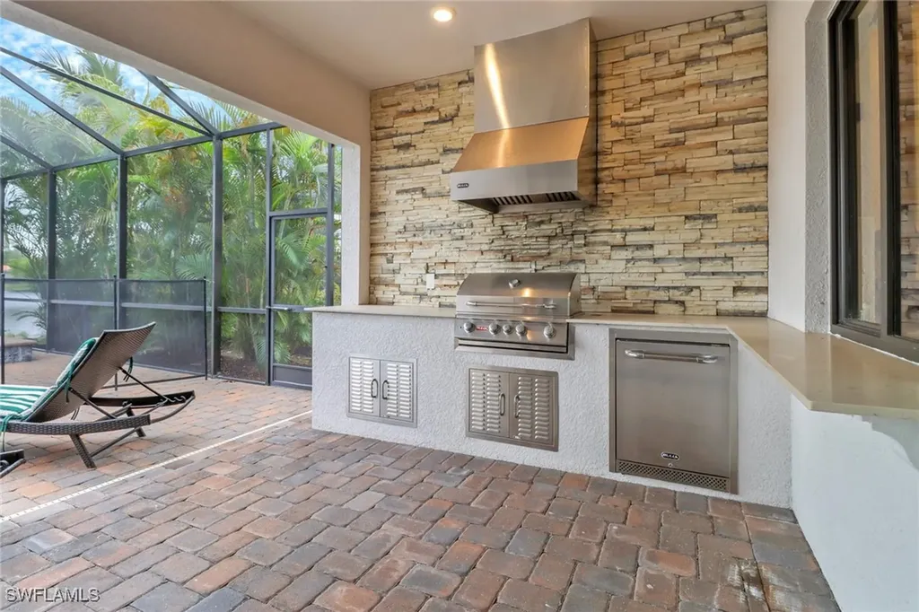1878 Mustique Street Naples FL 34120