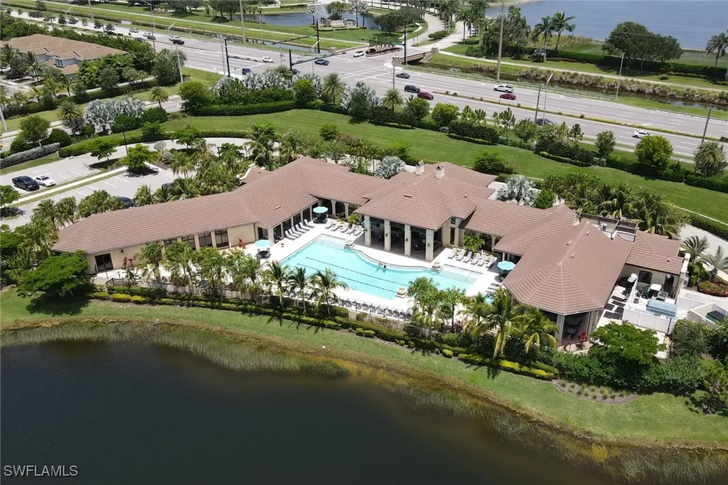 1878 Mustique Street Naples FL 34120