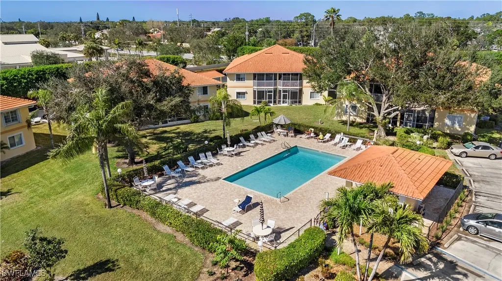 1758 Reuven Circle Naples FL 34112