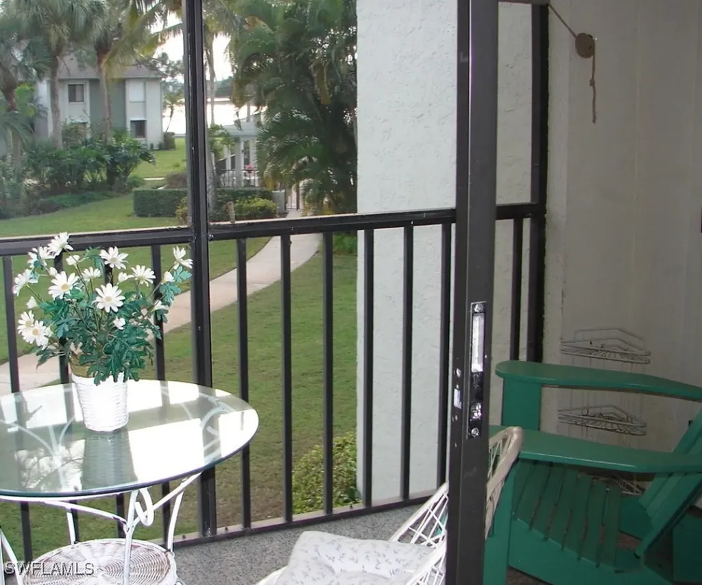 2972 Kings Lake Boulevard Naples FL 34112