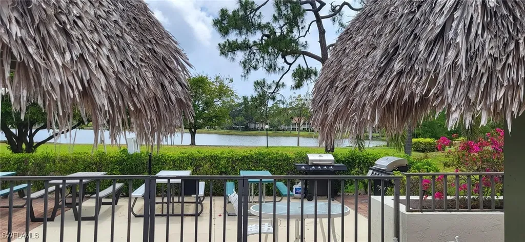 2972 Kings Lake Boulevard Naples FL 34112