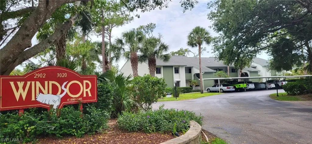 2972 Kings Lake Boulevard Naples FL 34112