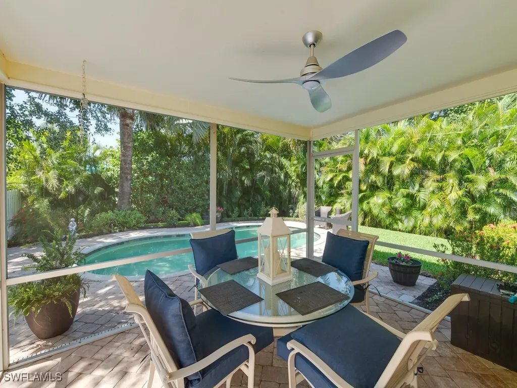 542 110th Avenue N Naples FL 34108