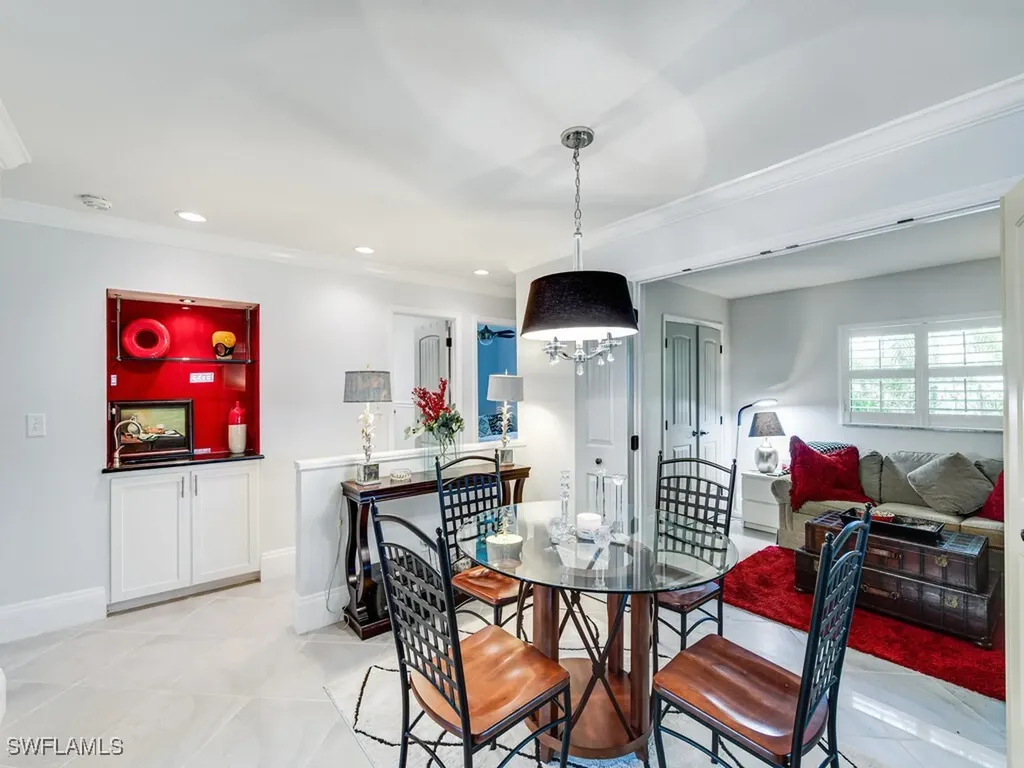 542 110th Avenue N Naples FL 34108