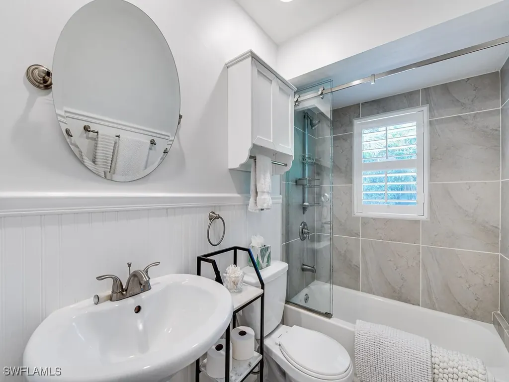 542 110th Avenue N Naples FL 34108