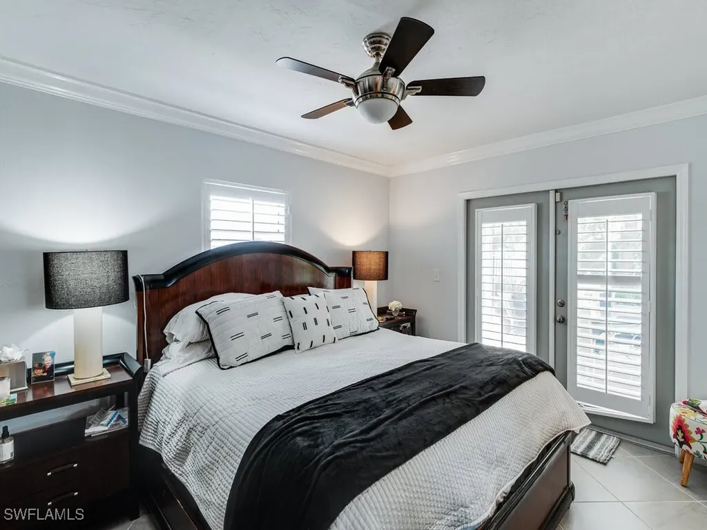 542 110th Avenue N Naples FL 34108