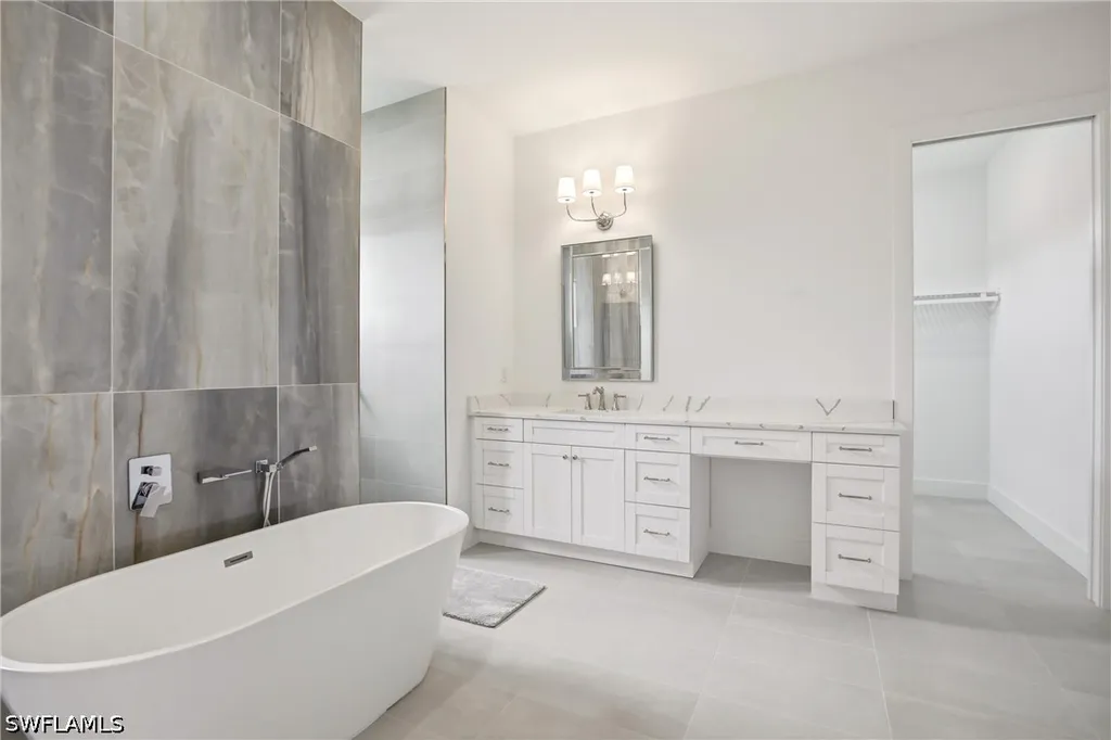 211 Landmark Street Marco Island FL 34145