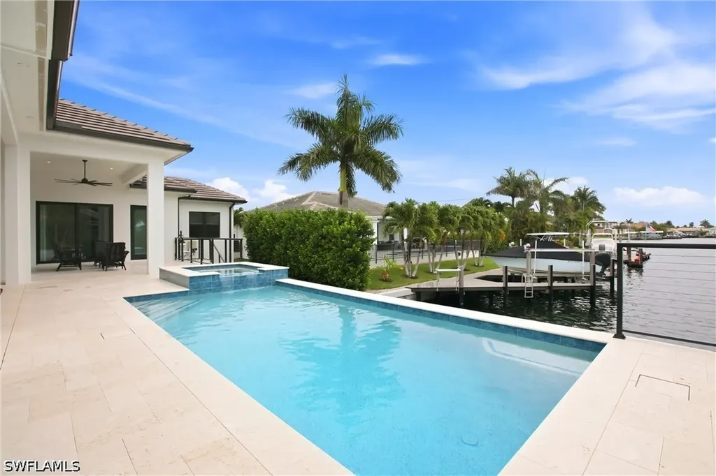 211 Landmark Street Marco Island FL 34145