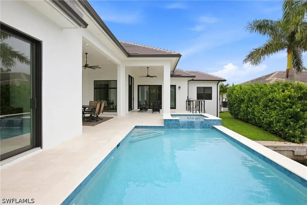 211 Landmark Street Marco Island FL 34145