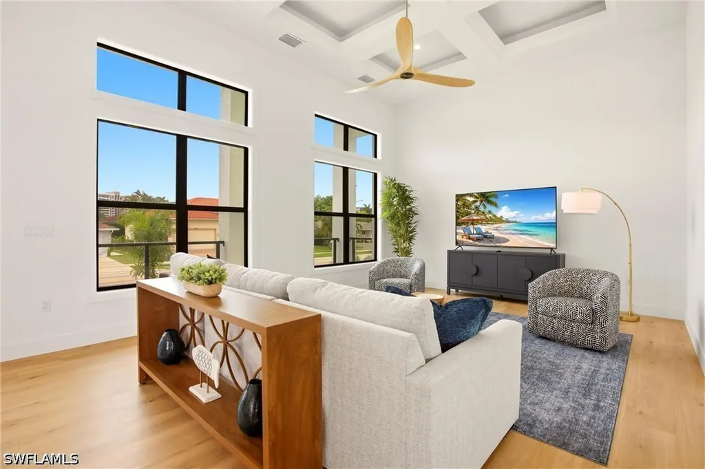 211 Landmark Street Marco Island FL 34145