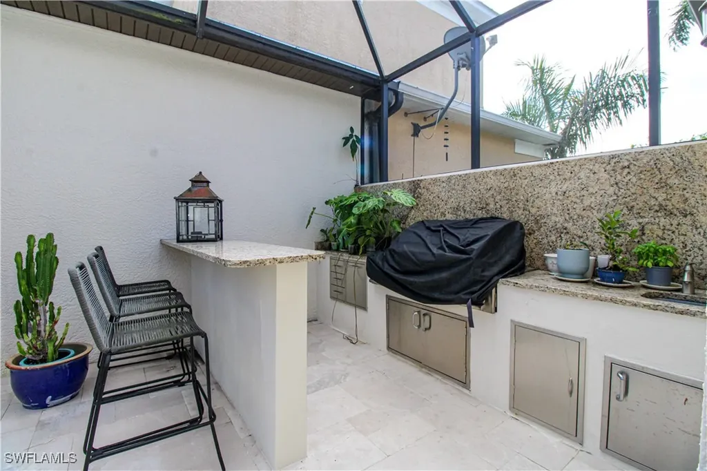 647 110th Avenue N Naples FL 34108