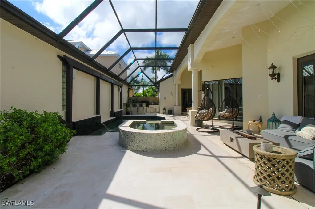 647 110th Avenue N Naples FL 34108